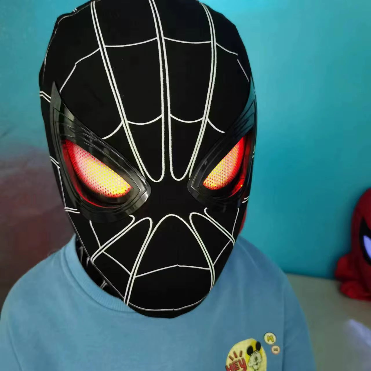 Hyper-realistic spiderman mask with ring remote control